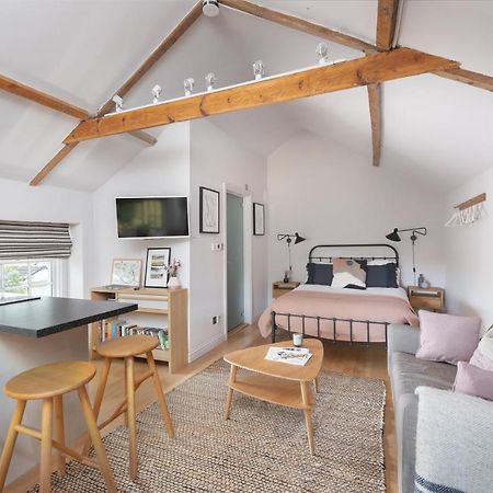The Hayloft By Black Door Stays Bath Esterno foto