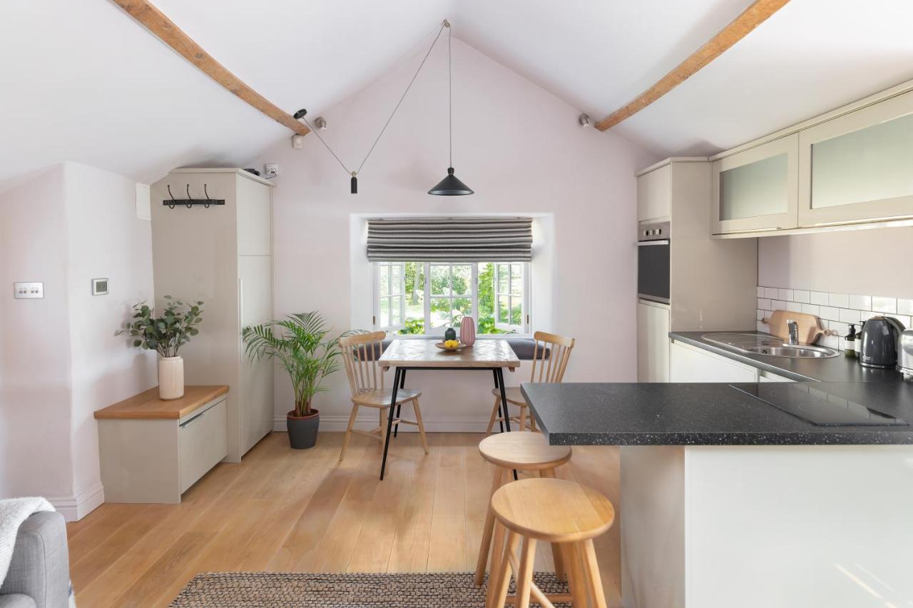 The Hayloft By Black Door Stays Bath Esterno foto