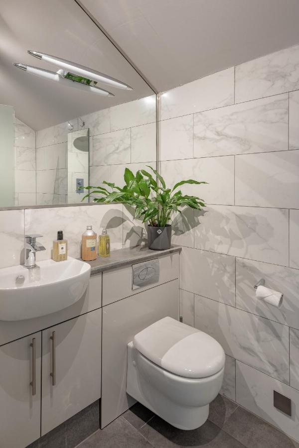 The Hayloft By Black Door Stays Bath Esterno foto