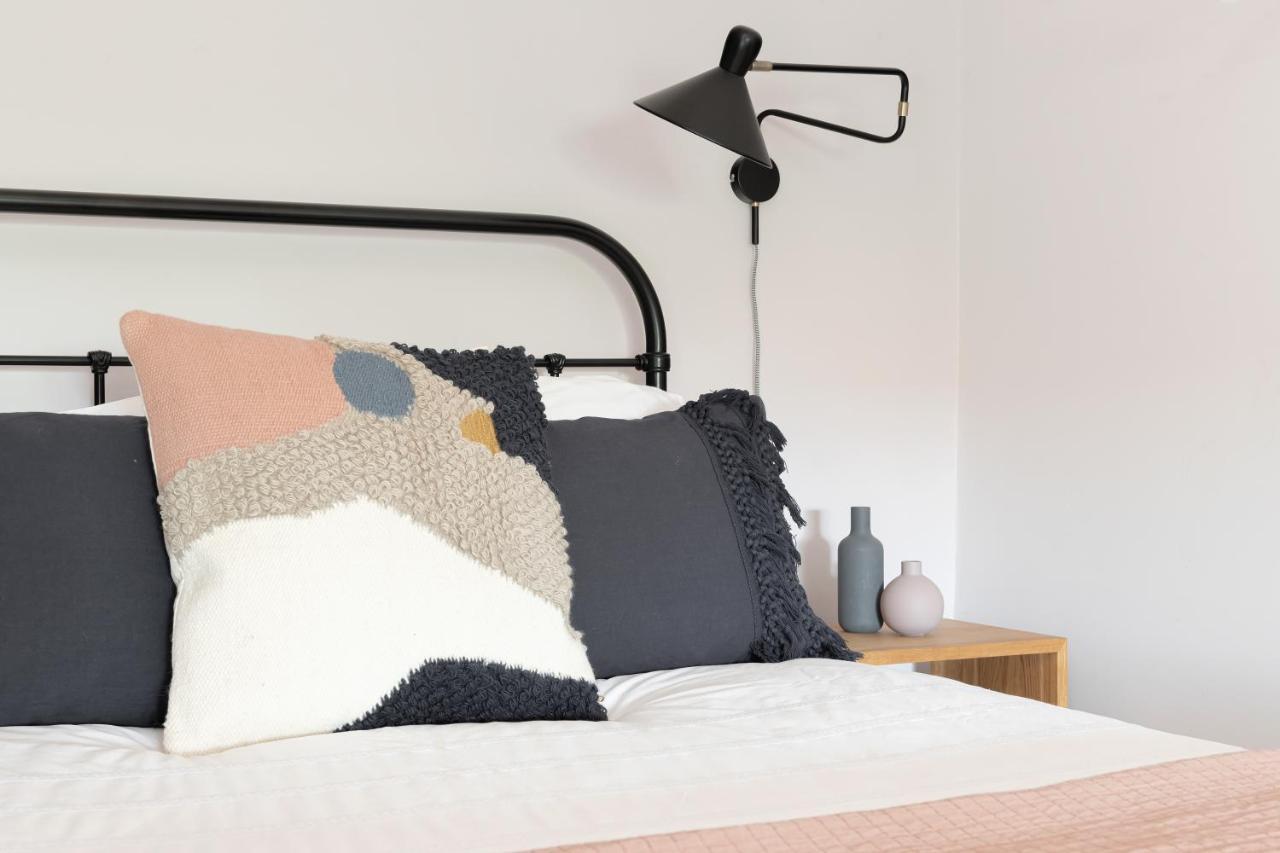 The Hayloft By Black Door Stays Bath Esterno foto