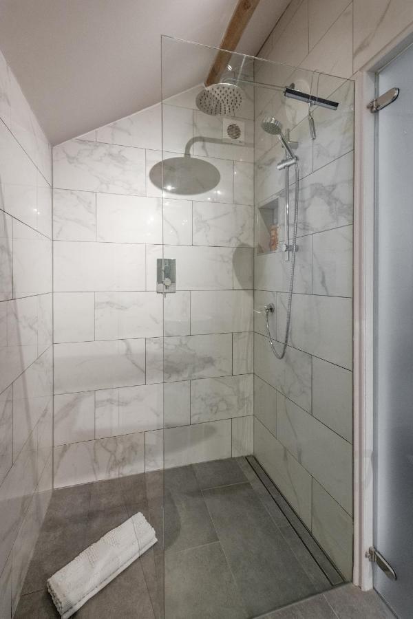 The Hayloft By Black Door Stays Bath Esterno foto